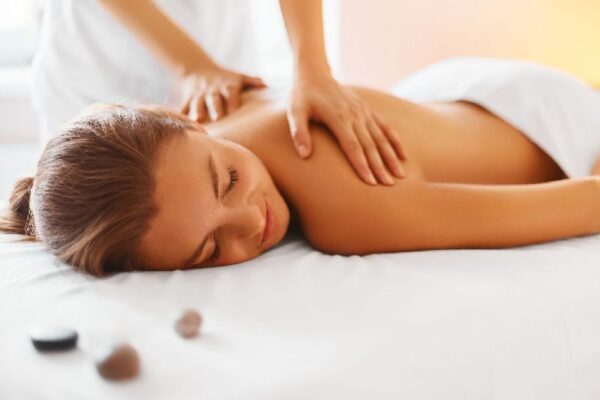 Aurathaispa - Full Body Aromatherapy Massage