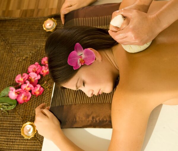 Seafa Thai Spa - Thai Herbal Compression Therapy